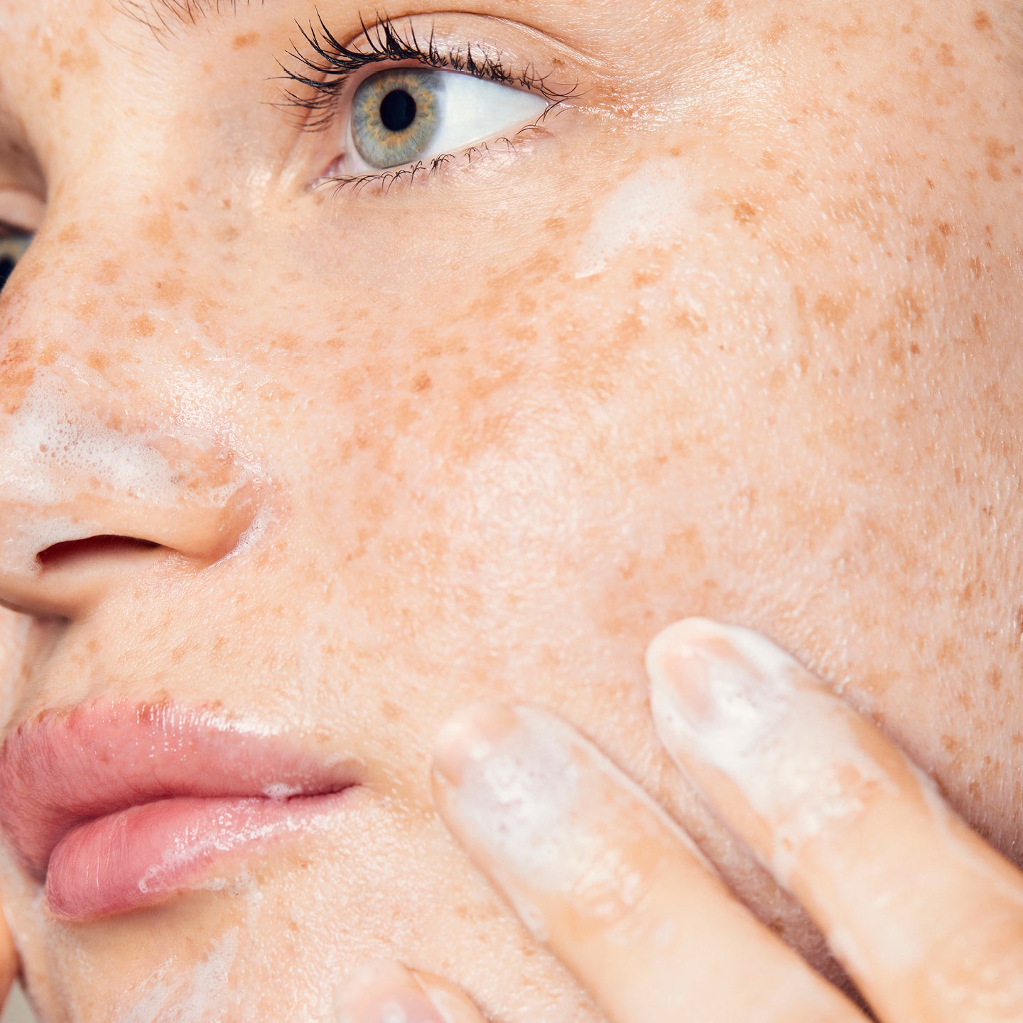 how-to-pop-a-pimple-the-right-way-sofie-pavitt-face